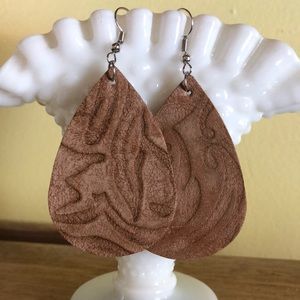 Pattern Faux Leather Earrings: ( Tan )